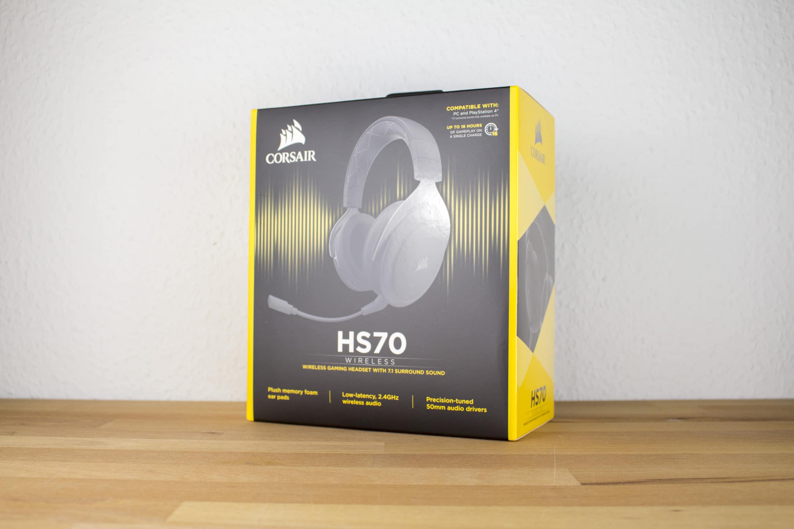 Blaze zij is Slank Corsair HS70: Wireless Gaming Headset for PC & PS4 Reviewed