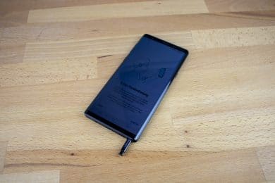 Samsung Galaxy Note 9 mit ausgefahrenem S-Pen