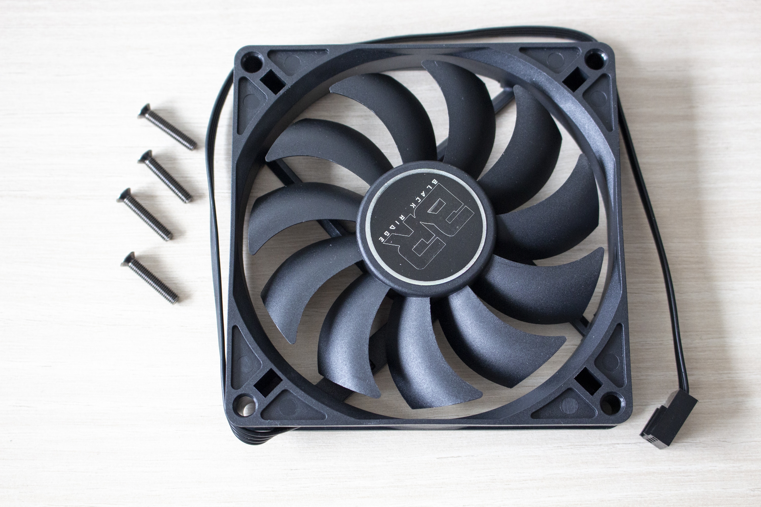 Alpenföhn Black Ridge - CPU cooler for ITX systems with 