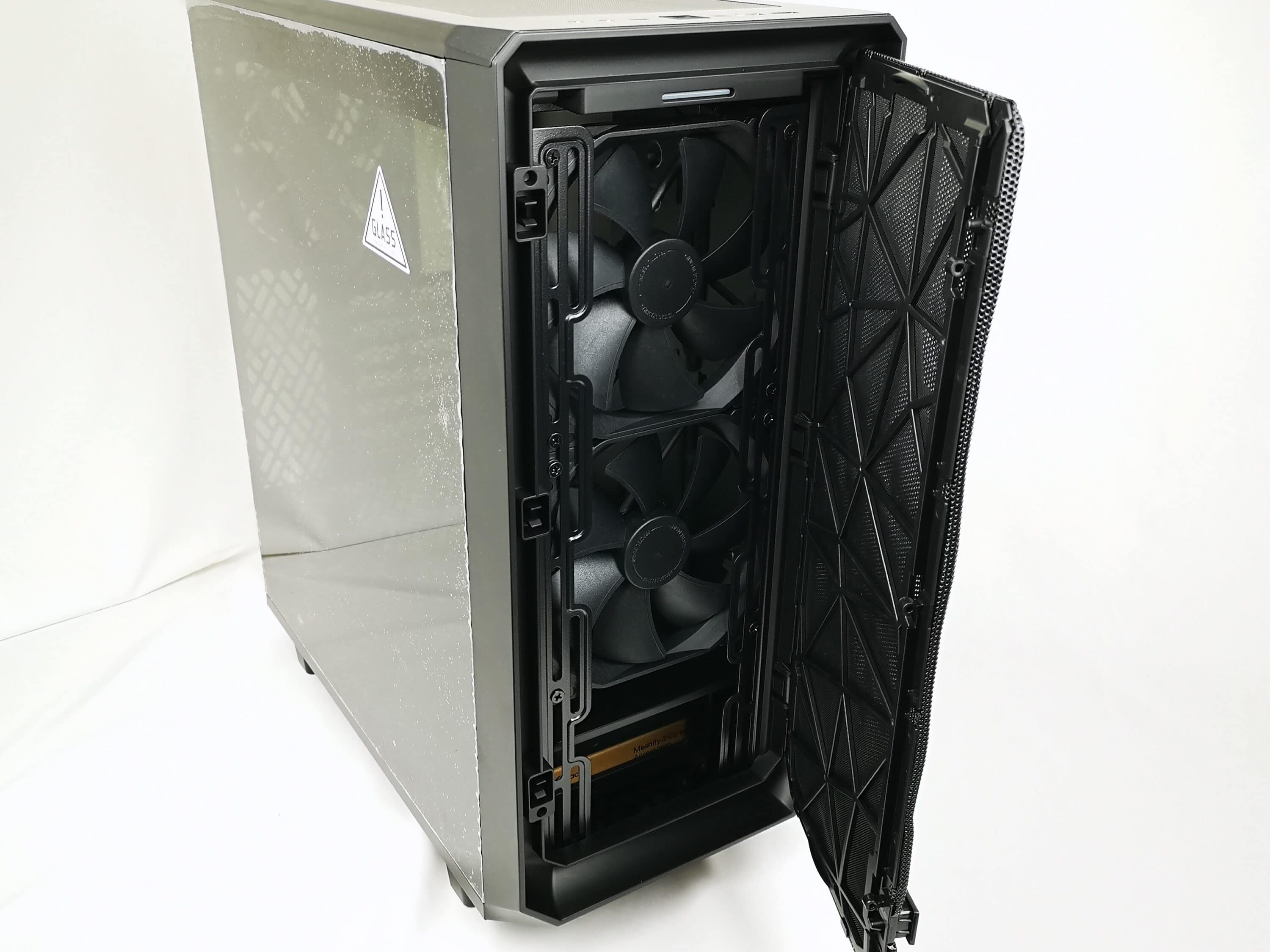 Fractal Design Meshify 2 Compact - The compact sequel to a classic