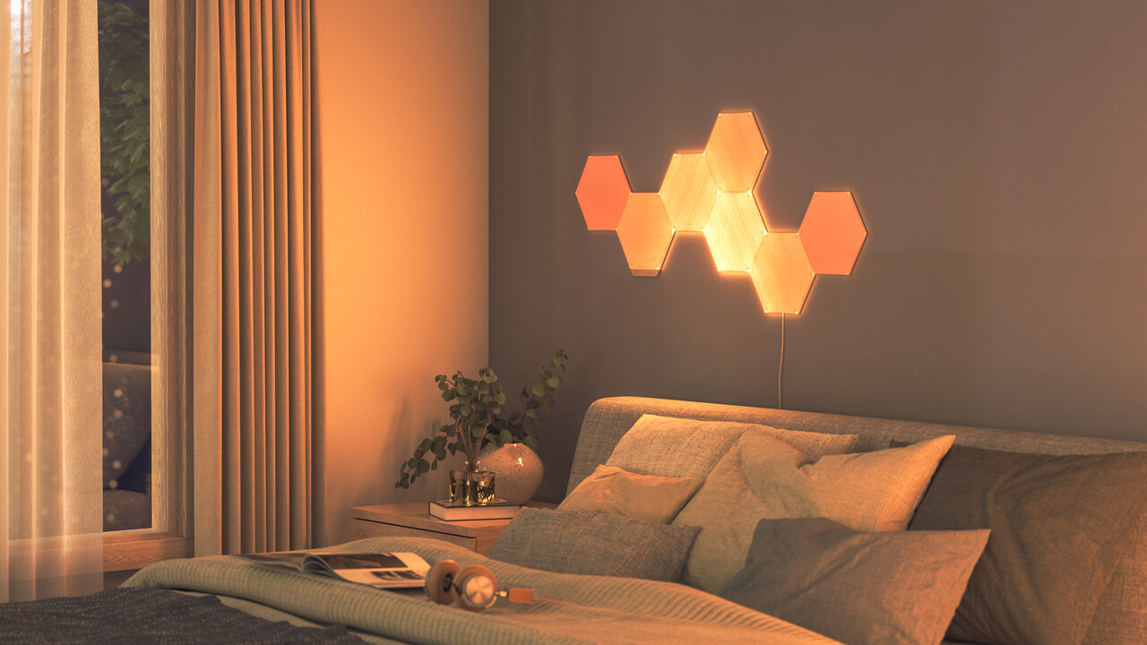 panels Nanoleaf look in wood launches LED