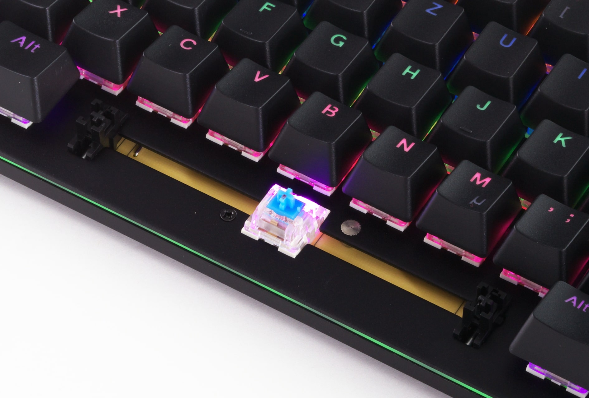 Speedlink Vela - Affordable mecha switches with test in blue