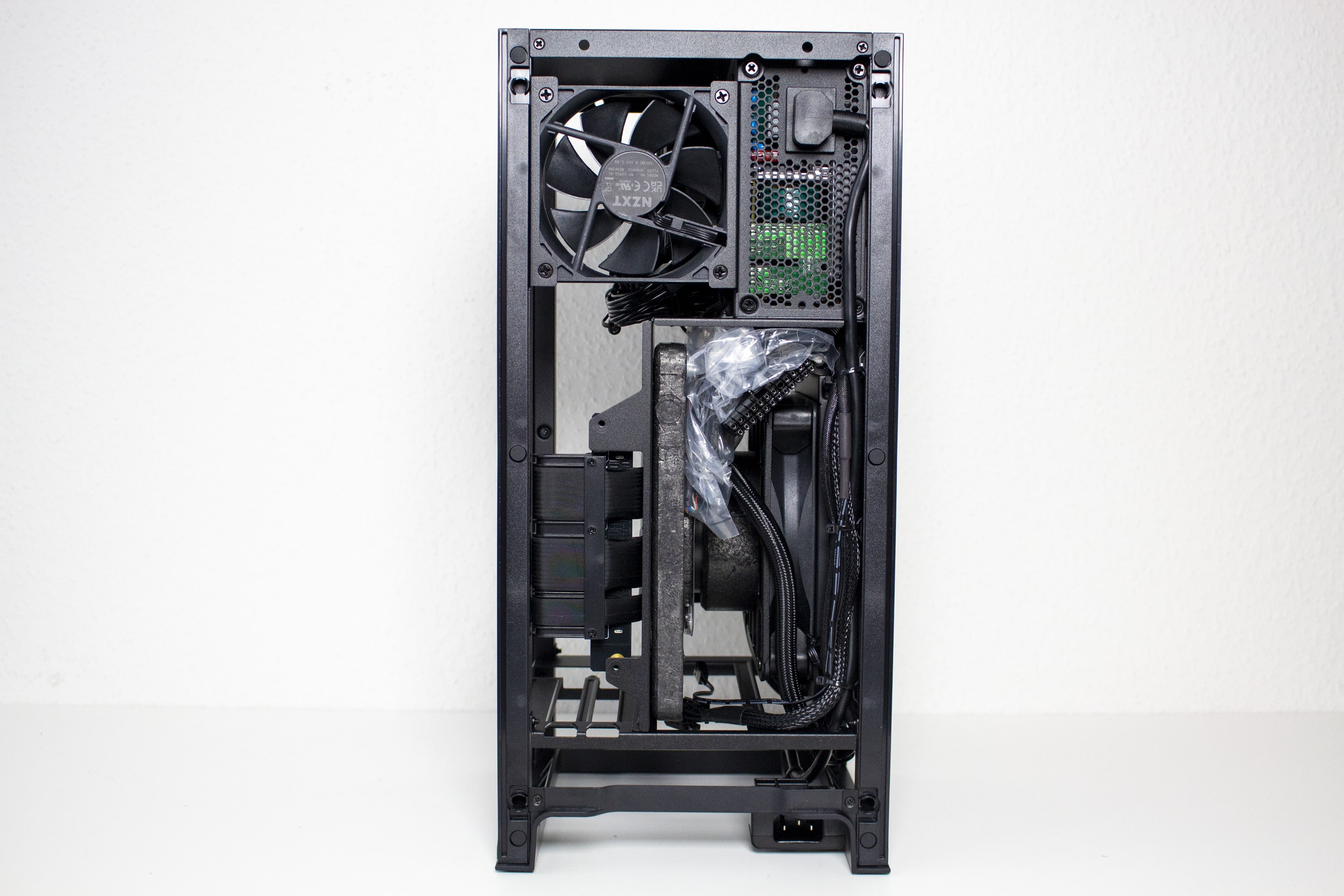 NZXT H1 v2 review - new edition with stronger power supply and 
