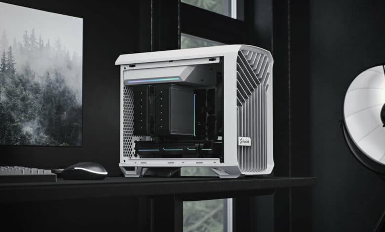 Fractal Launches Torrent Compact and Torrent Nano PC Cases