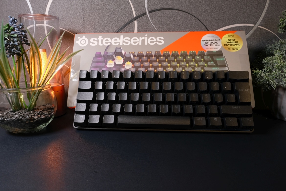 Unboxing Steelseries Apex 9 Mini Gaming Keyboard with Call of Duty