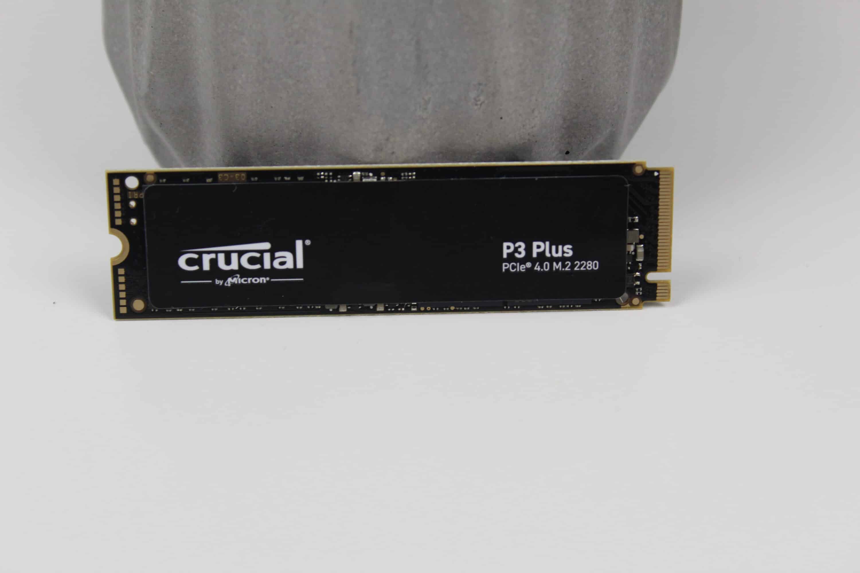QLC the mid-range - with with SSDs? into PCIe Gen4 in Plus review P3 Crucial of