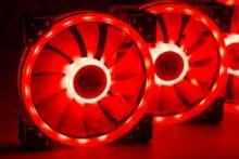 Rot leuchtende Inter-Tech Argus RS-14