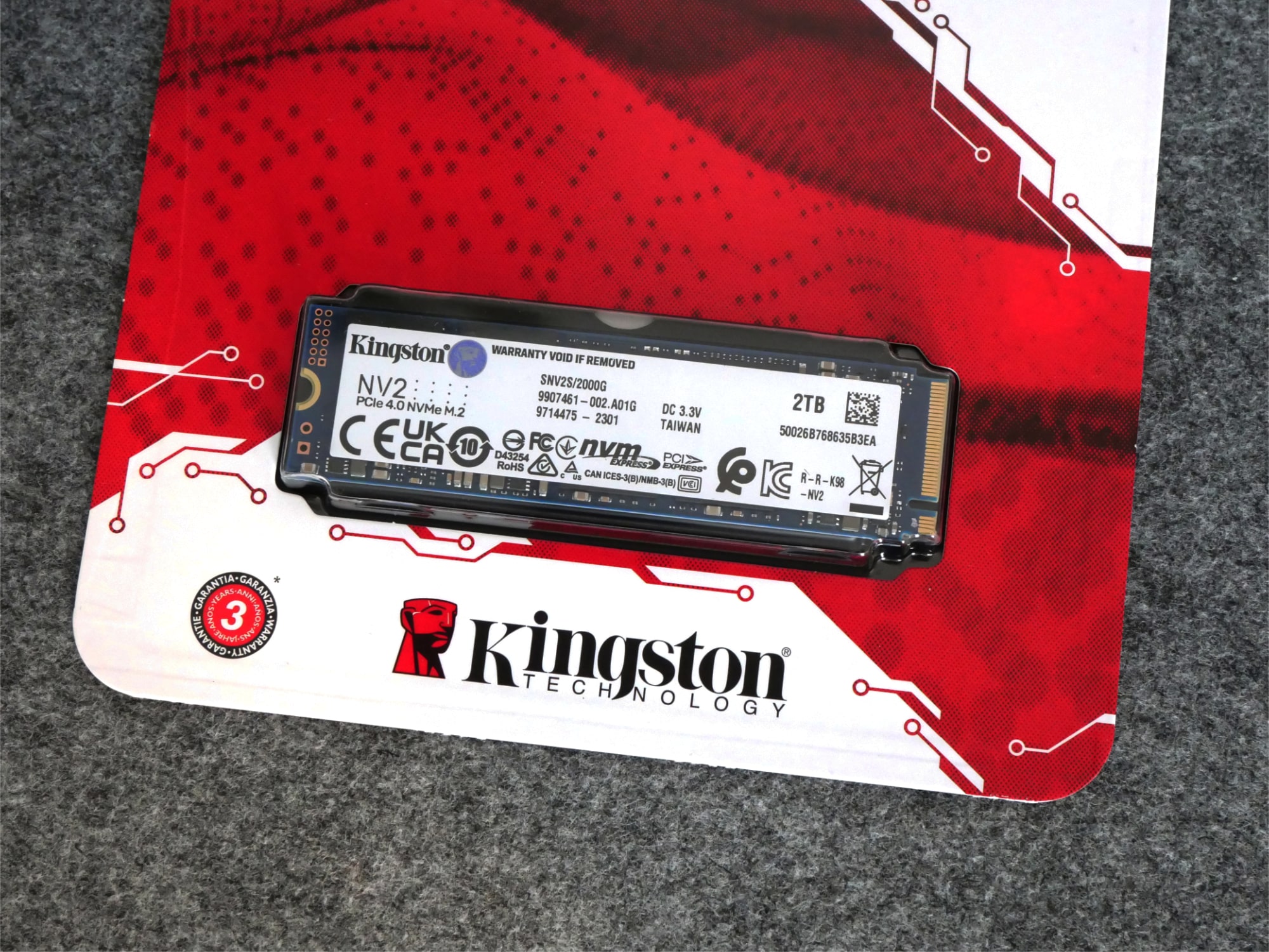 Kingston NV2 1TB NVMe SSD CrystalDiskMark 8GB - ServeTheHome