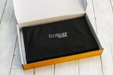 Technaxx 21W Solar Ladetasche TX207 in der Schachtel