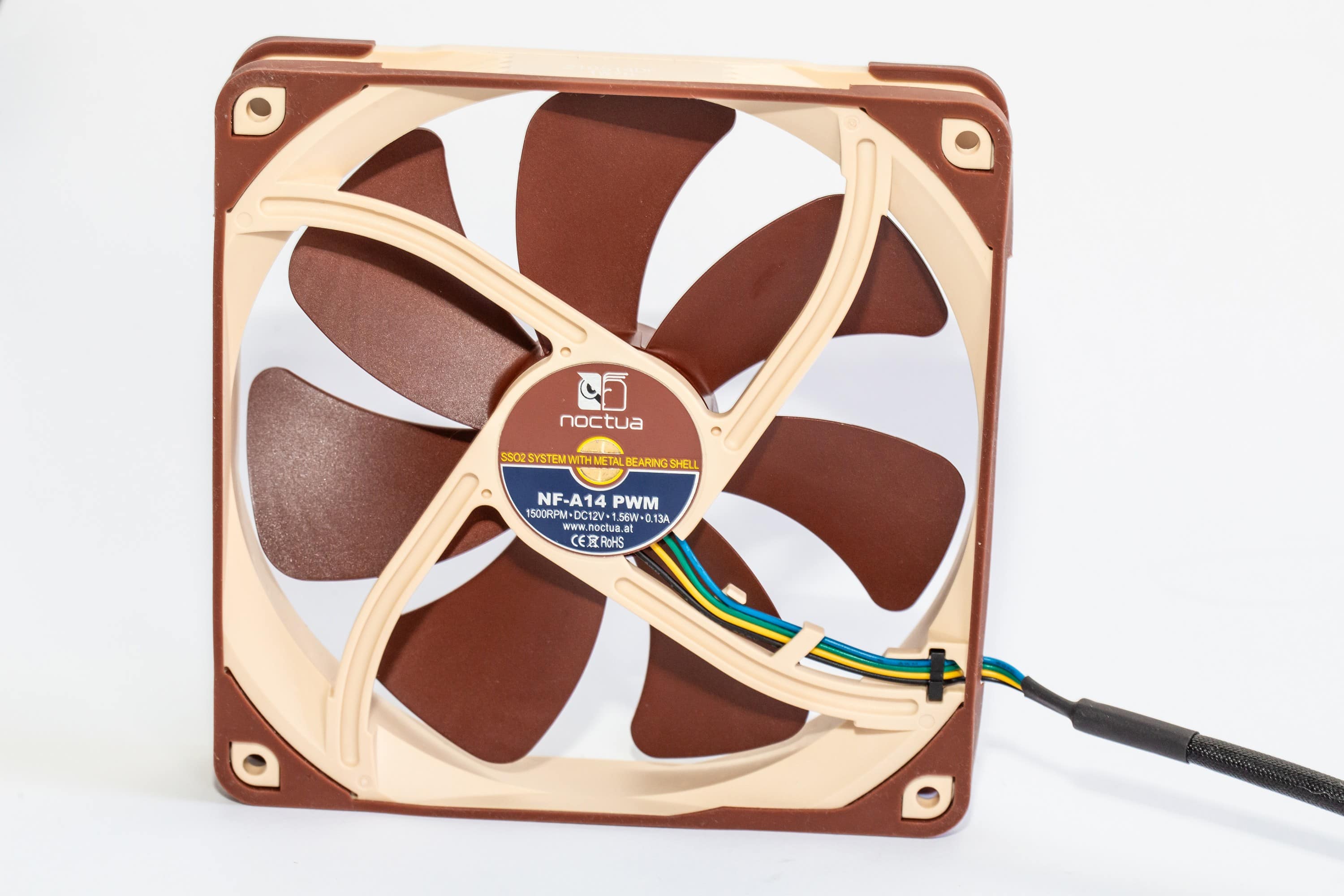 Noctua NF-A14 test - long-standing fan standard