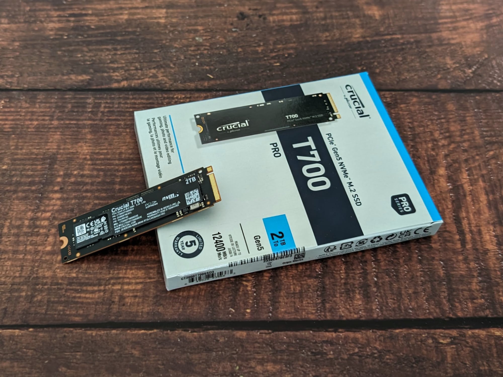  Crucial T700 2TB Gen5 NVMe M.2 SSD - Up to 12,400 MB/s
