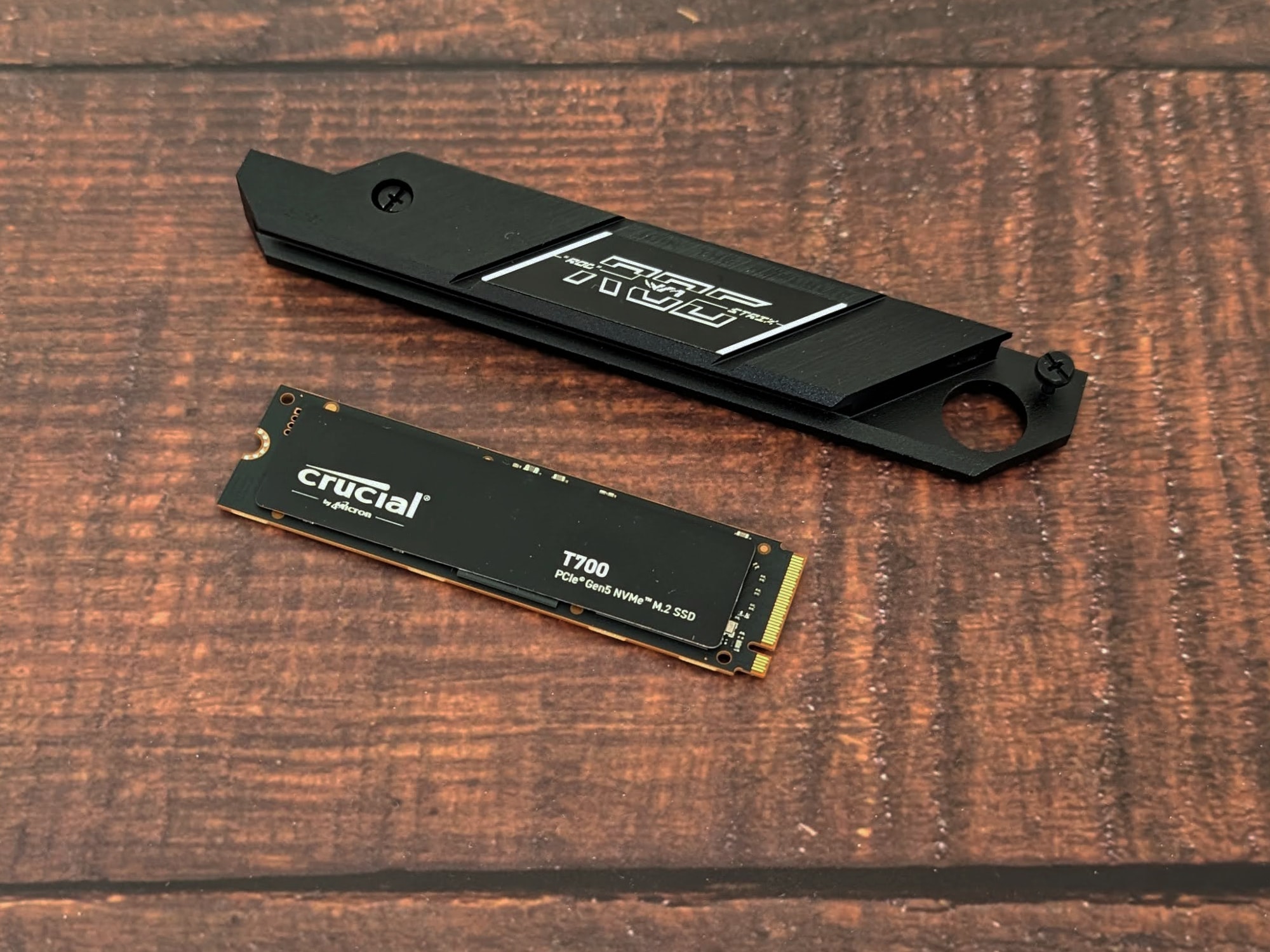 Test] Crucial T700 PCIe Gen5 NVMe : Le SSD Ultra-rapide - Pause Hardware
