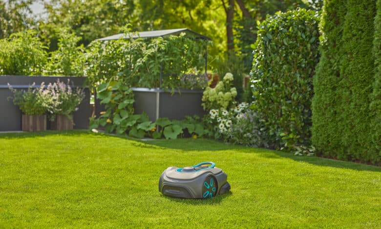 Gardena SILENO robotic lawnmower